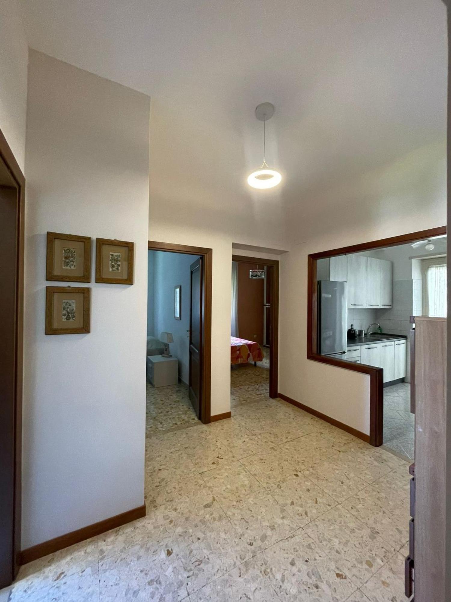 Appartement Domus Urbani à Rome Extérieur photo