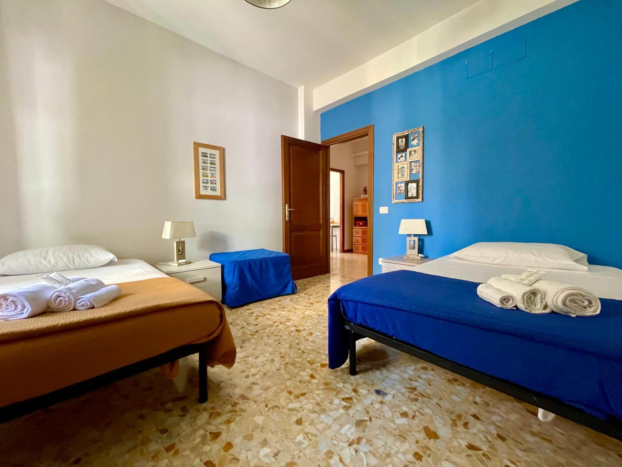 Appartement Domus Urbani à Rome Extérieur photo