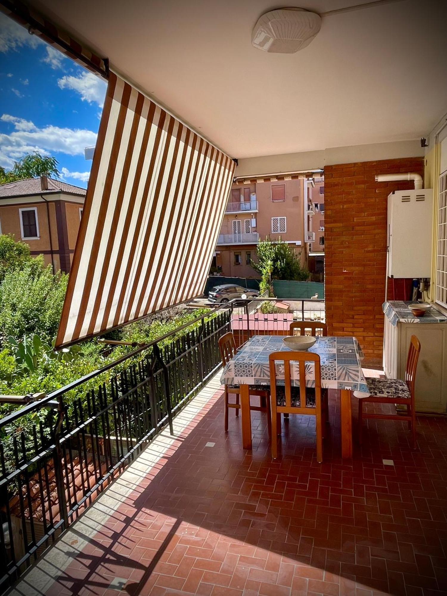Appartement Domus Urbani à Rome Extérieur photo