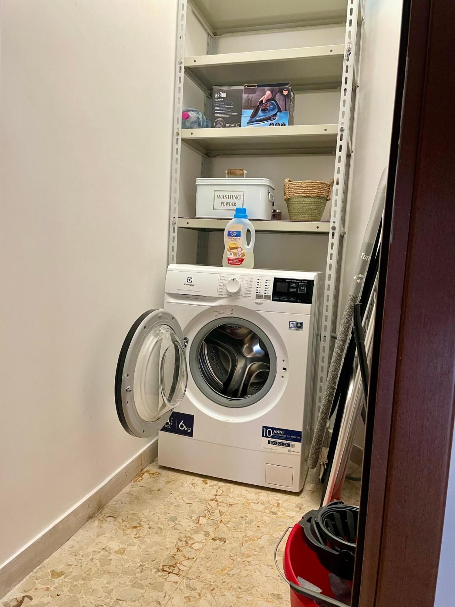 Appartement Domus Urbani à Rome Extérieur photo
